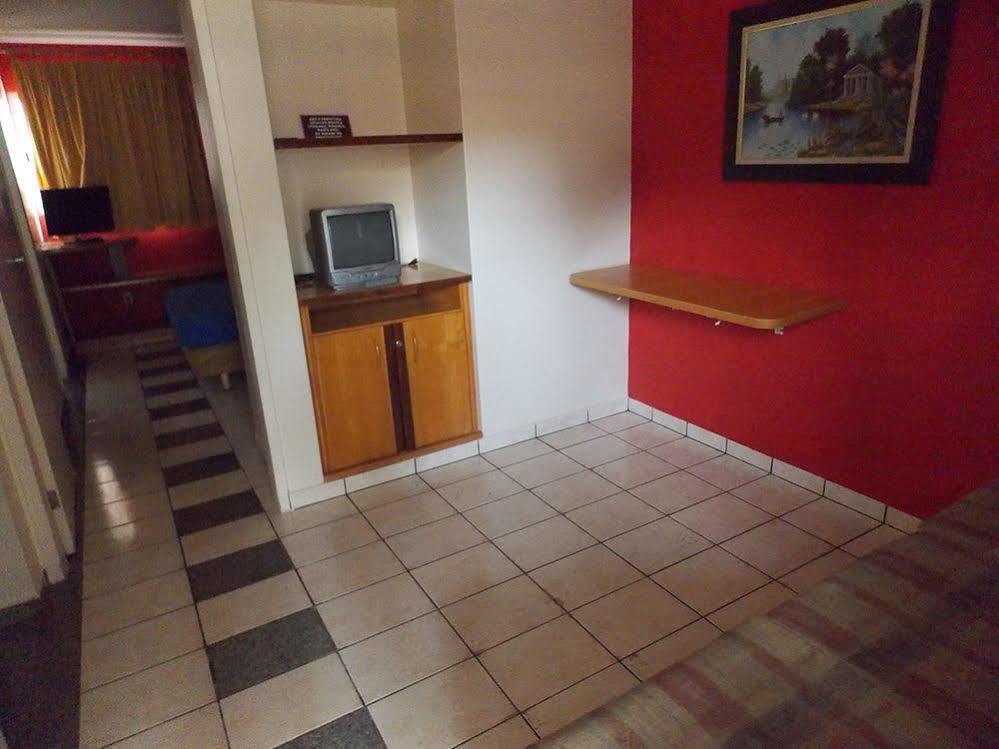 Di Roma Resorts - Reis Imoveis Caldas Novas Exteriör bild