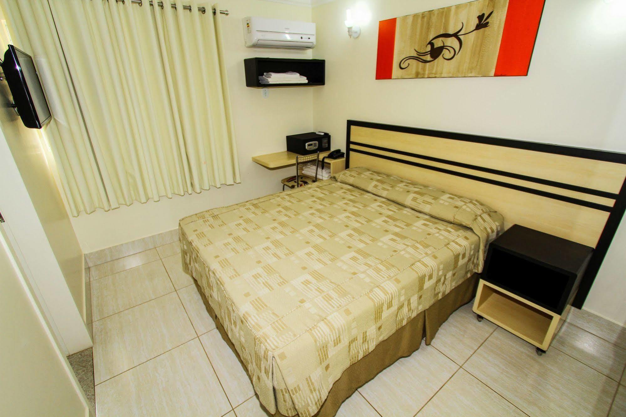Di Roma Resorts - Reis Imoveis Caldas Novas Exteriör bild